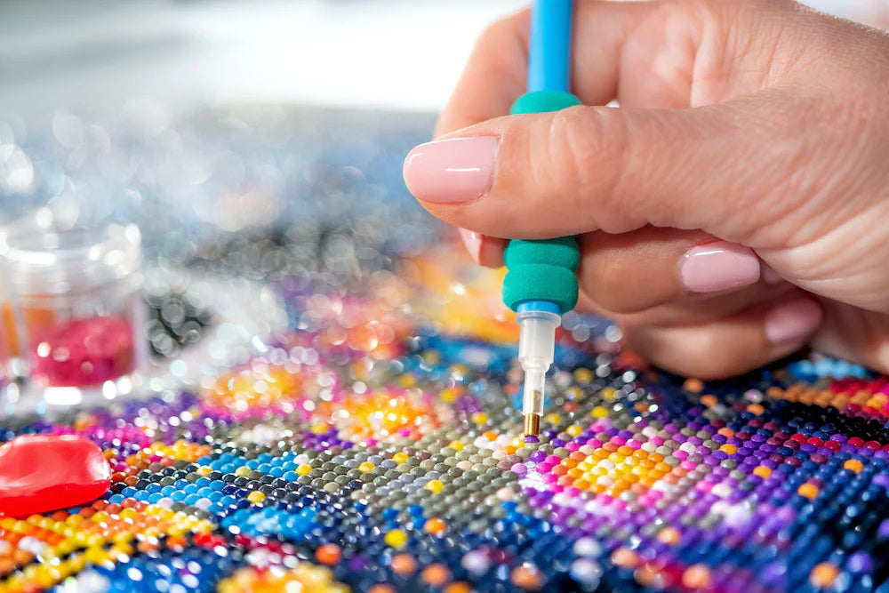 What is a diamond painting pen & How to use a diamond painting pen